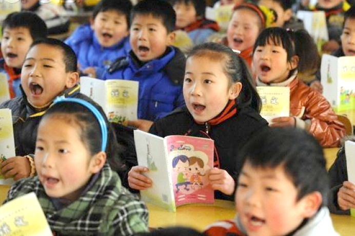 Trung Quốc cấm giảng dạy tài liệu nước ngoài trong các trường công lập