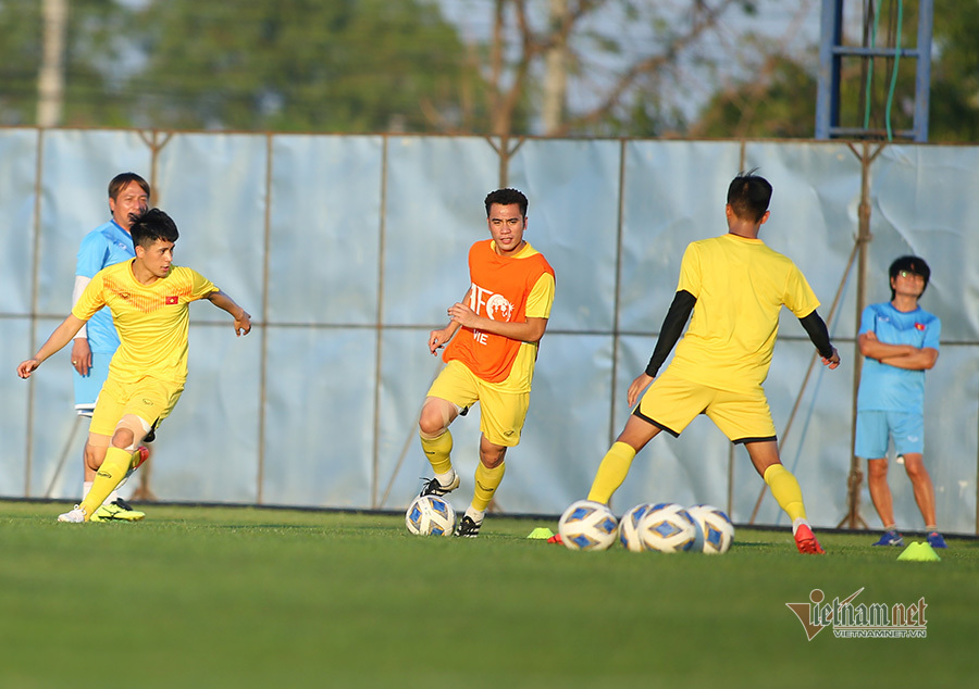 Đội hình ra sân U23 Việt Nam vs U23 UAE: Đình Trọng dự bị