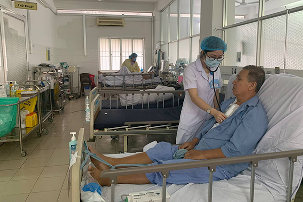 Hai người đàn ông ở miền Tây suýt mất mạng vì bệnh lý tim mạch