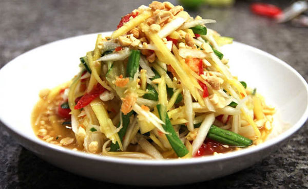 Khmer mixed papaya salad: specialty in An Giang