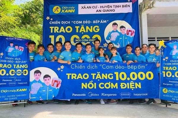 Điện máy Xanh trao 10.000 nồi cơm điện, nhận vạn nụ cười