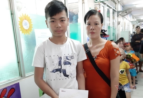 Bạn đọc tiếp thêm sức cho mẹ con em Nguyễn Hoàng Có mắc bệnh ung thư