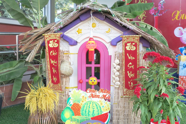 Chưa về nhà chị gái ăn Tết, tôi đã bị anh rể nhắn tin tâm sự