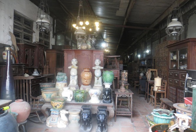 Đột kích xóm đồ cũ, tận thấy công nghệ lên đời đồ gỗ cũ