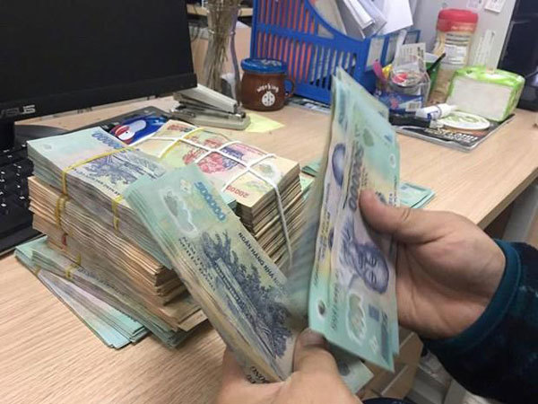 Draft decree to boost public employees' wages