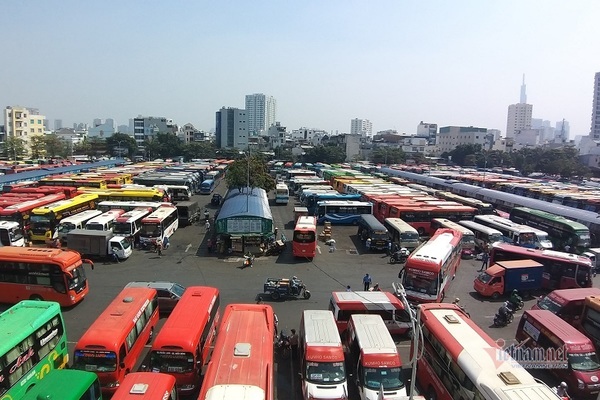 Lãnh đạo bến xe lớn nhất Sài Gòn ‘khóc ròng’ vì kẹt xe cao tốc dịp Tết