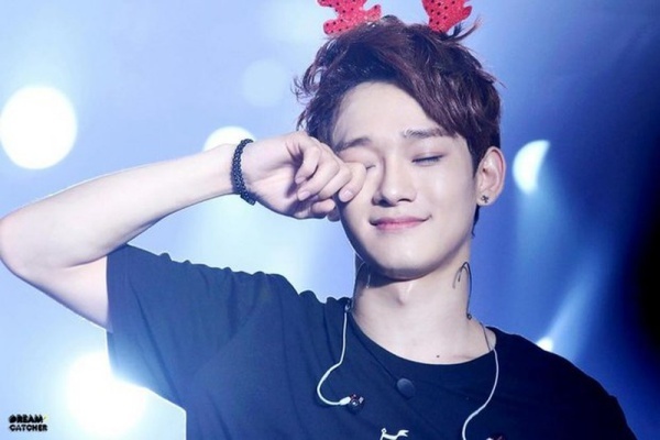 Người hâm mộ yêu cầu Chen (EXO) rời nhóm sau thông báo kết hôn