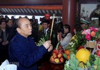 Thủ tướng dâng hương tưởng niệm Chủ tịch Hồ Chí Minh ở Ba Vì