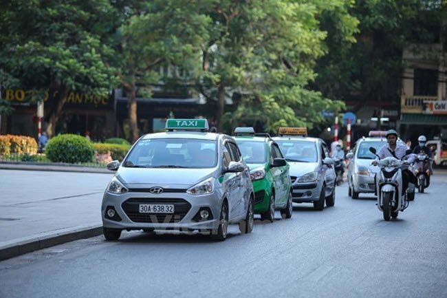New decree regulating taxi operations released