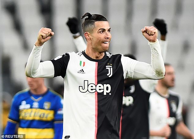 Ronaldo hóa người hùng, Juventus gia tăng cách biệt với Inter