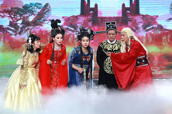 Theatres put on array of dramatic performances during Tet