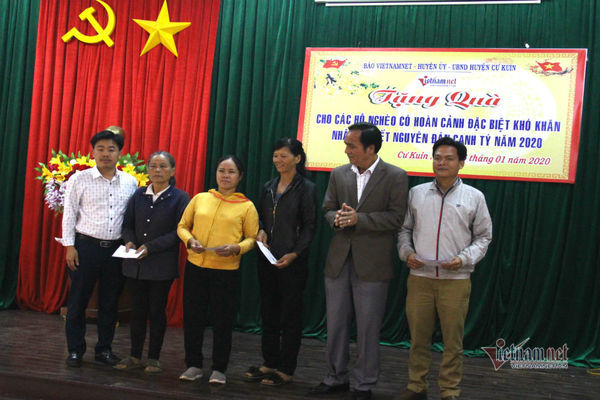 VietNamNet mang tết ấm đến người nghèo tỉnh Đắk Lắk