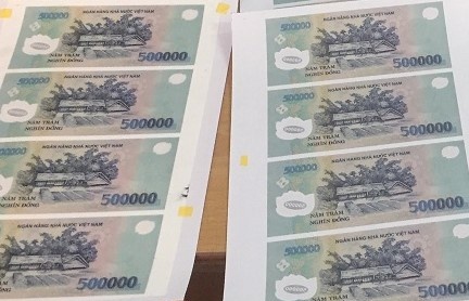 Phá đường dây sản xuất tiền giả ở TP.HCM