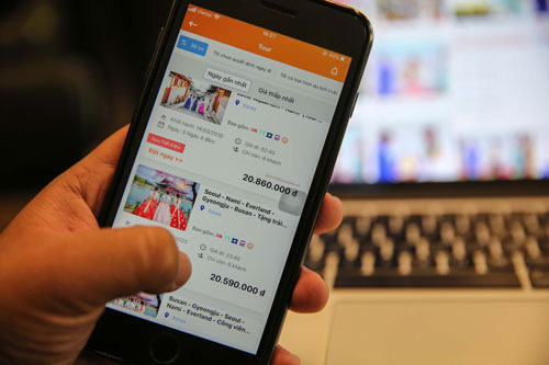 Travel agencies in HCM City boost sales via apps