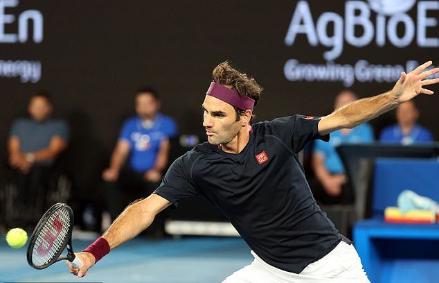 Australian Open 2020: Federer vào vòng 4 sau màn tra tấn thể lực