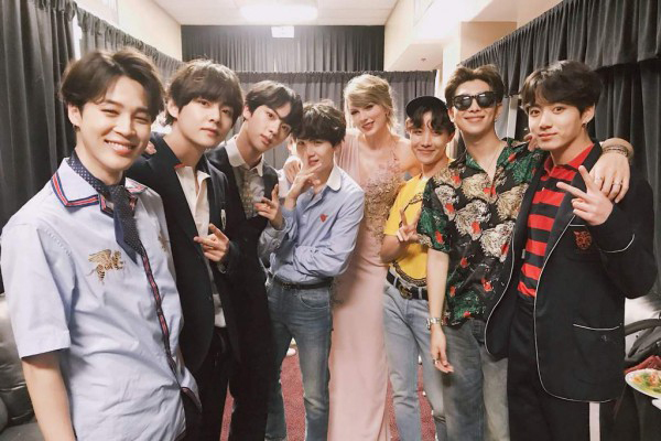 BTS được xếp ngồi ngang hàng với Taylor Swift tại Grammy