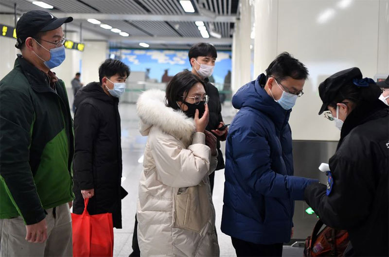 Trung Quốc kéo dài kỳ nghỉ Tết vì virus corona lây lan mạnh