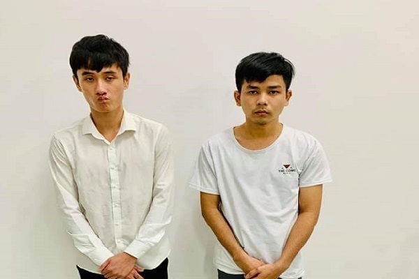 Mâu thuẫn ăn nhậu ngày Tết, 2 thanh niên vác mã tấu đuổi chém đối thủ