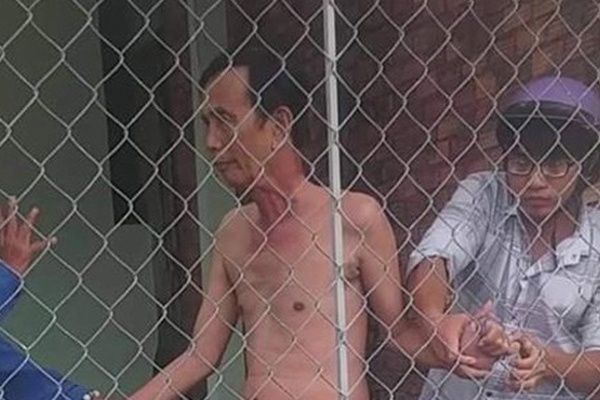 'Yêu' trẻ 12 lần, người đàn ông lĩnh 4 năm tù
