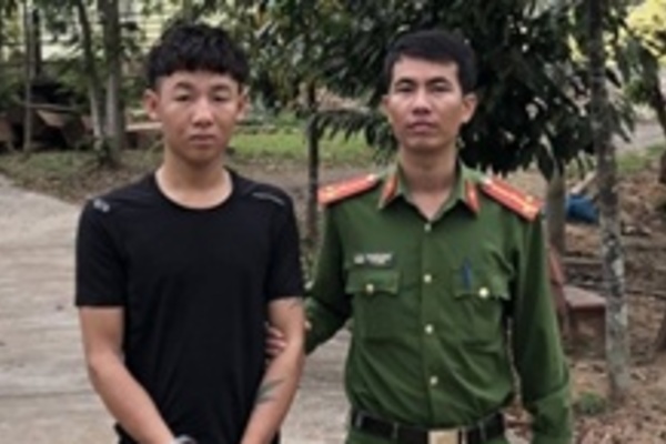 2 thanh niên Đắk Nông trốn truy nã, bị bắt khi về quê ăn Tết
