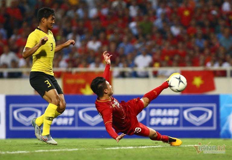 Bóng đá Việt lỡ nhịp vì dịch bệnh Corona, thầy Park thêm đối thủ