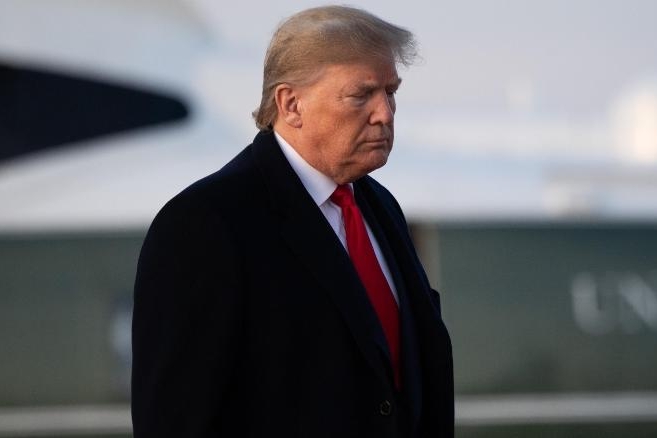 Tiết lộ loạt thư cáo buộc ông Trump giữ viện trợ của Ukraina