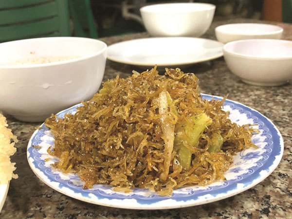 Streetside service station serves up surprise