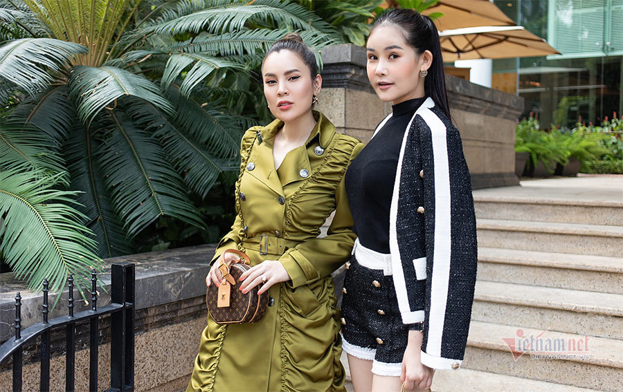 Lê Âu Ngân Anh, Phương Lê khoe chân dài miên man