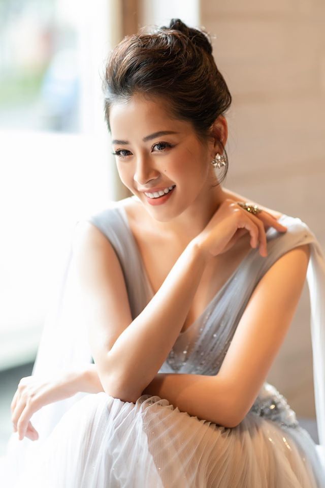 5 nữ ca sĩ Việt có khuôn mặt đẹp càng ngắm càng mê
