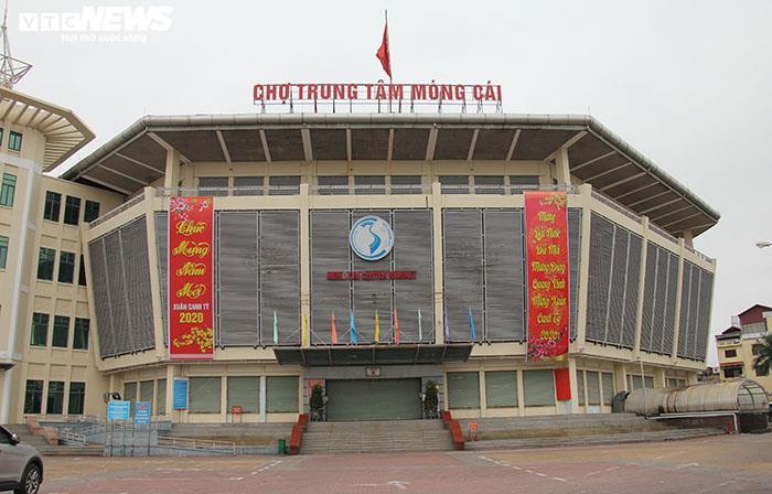 Hai chợ sầm uất nhất Móng Cái đóng cửa, gần 1.000 hộ ngừng kinh doanh