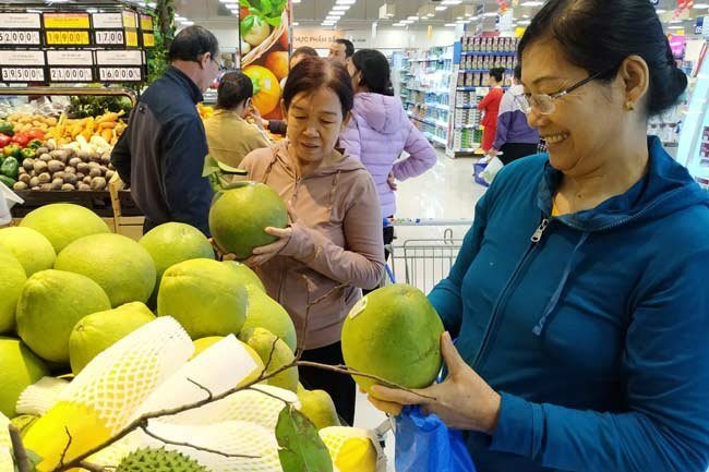Market sees no shortage of goods despite coronavirus fears