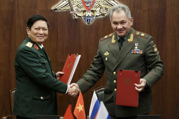 Việt Nam và Nga ký Tuyên bố Tầm nhìn chung về hợp tác quốc phòng