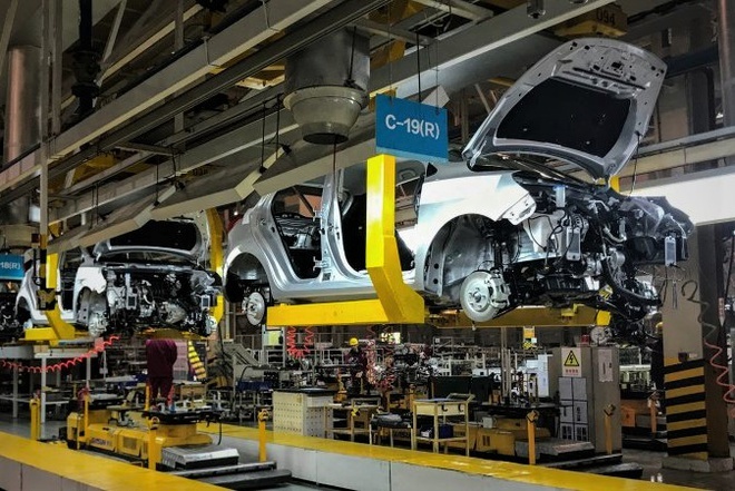 Ngành ôtô khắp thế giới lao đao vì virus corona