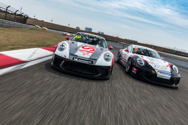 Porsche Carrera Cup Asia - giải đua phụ thứ 2 của chặng đua F1 Hà Nội