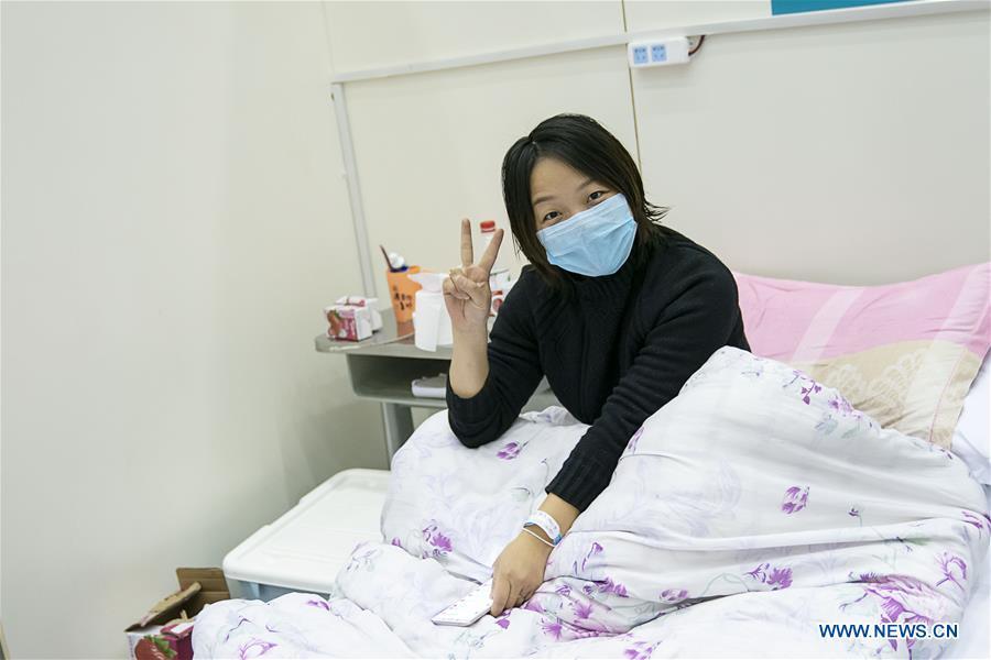 Cuộc sống của các bệnh nhân trong bệnh viện dã chiến tại Vũ Hán