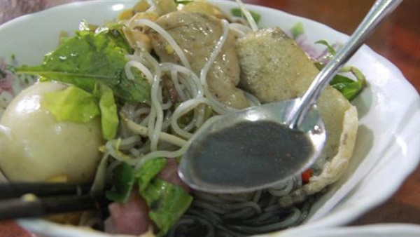 Fermented crab noodles offer taste of Pleiku