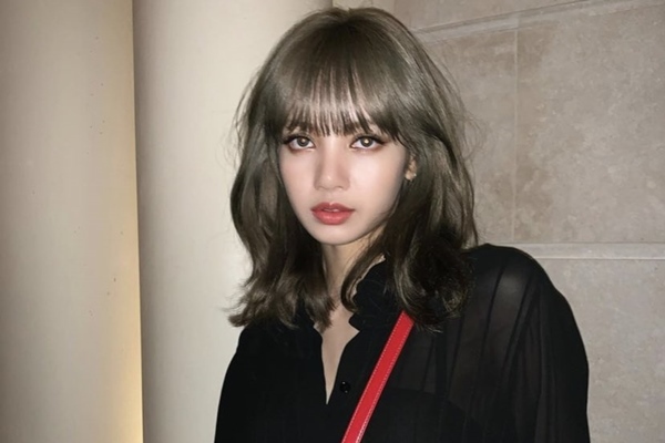 Lisa (BLACKPINK) sắp ra mắt thương hiệu thời trang, đồ lót