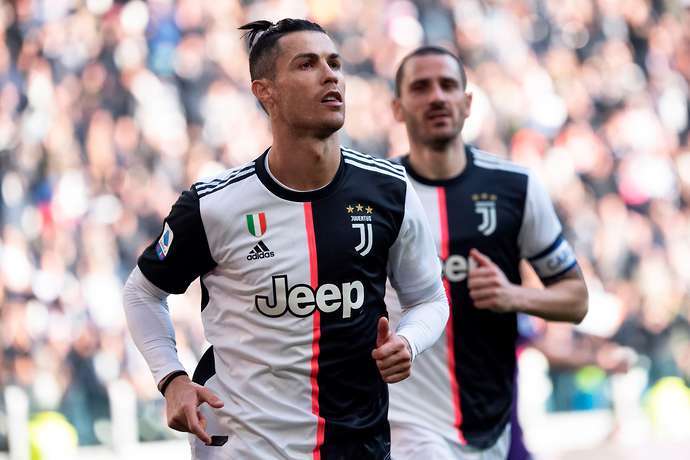 Ronaldo một mình ‘khuynh đảo’ Juventus, choáng với số tiền