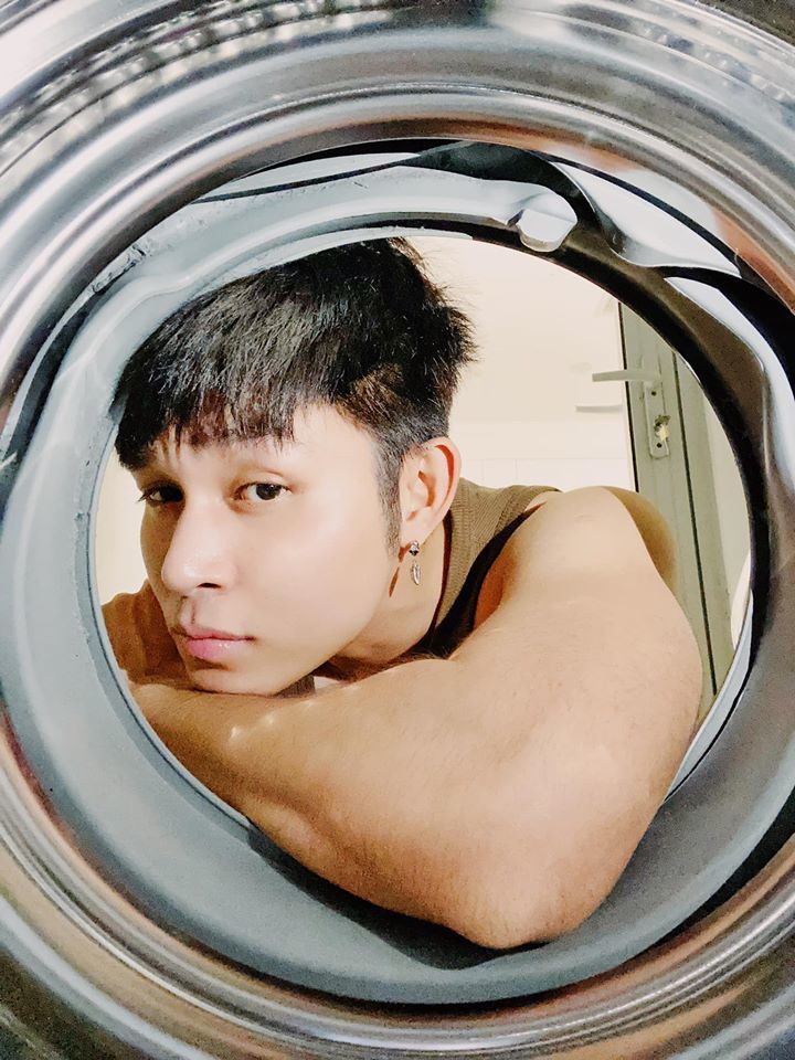 Mỹ nhân Việt khoe ảnh ngọt ngào ngày lễ tình nhân