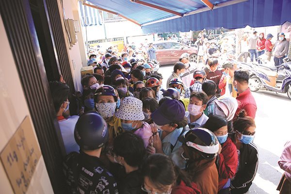 Xử phạt người bán tăng giá khẩu trang, điều gì sẽ xảy ra?