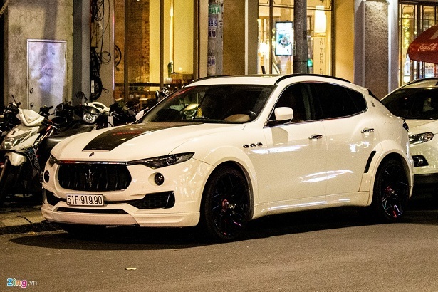 Maserati Levante độ thân rộng Novitec độc nhất Việt Nam