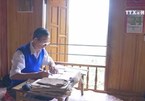 Teacher spends life preserving ancient Thai script