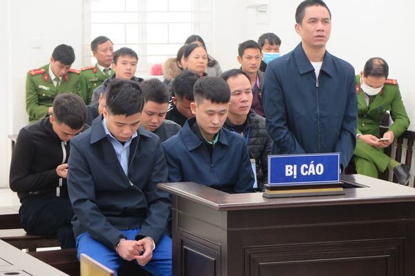 Can ngăn vụ 'loạn đả', người đàn ông ở Hà Nội bị đâm chết