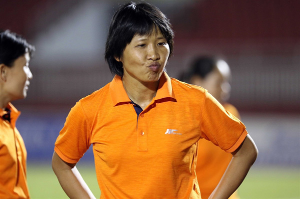 Coach Chi inspires HCM City women's team to new heights