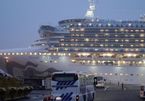 Coronavirus: First passengers disembark from Diamond Princess in Japan