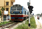 Gov't considers giving Vietnam Railways back to transport ministry