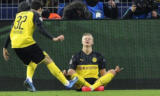 Haaland lập cú đúp, Dortmund gieo sầu cho PSG