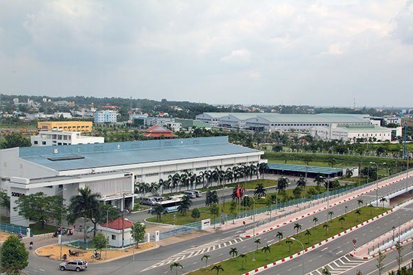 Covid-19 takes toll on small, large firms