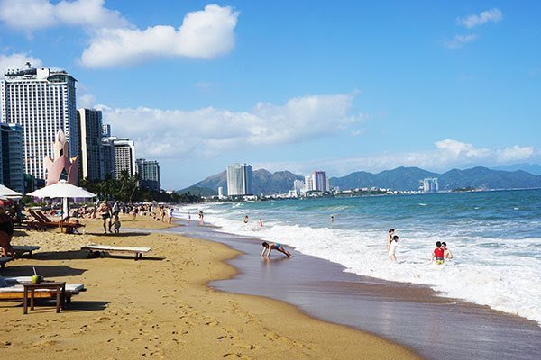 Khanh Hoa tourism association proposes slashing compulsory deposits to support travel firms