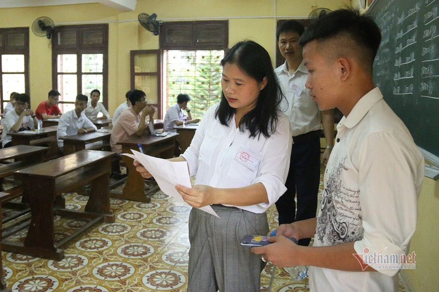 Gợi ý lời giải đề tham khảo môn Toán thi tốt nghiệp THPT 2021
